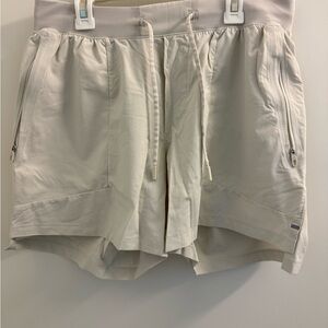 Lululemon Men’s License to Train Shorts 5”